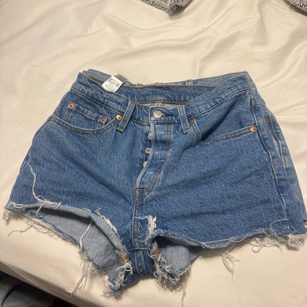 Levi 501 Jean shorts w27